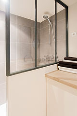 Appartement Paris 4° - Salle de bain