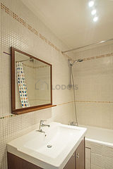 Apartment Paris 18° - Bathroom