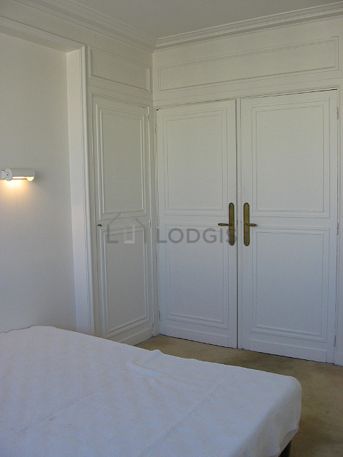 Chambre très calme pour 2 personnes équipée de 1 lit(s) de 140cm