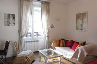 France パリ 17区 ワンルーム アルコーヴ（しきりのない小空間）