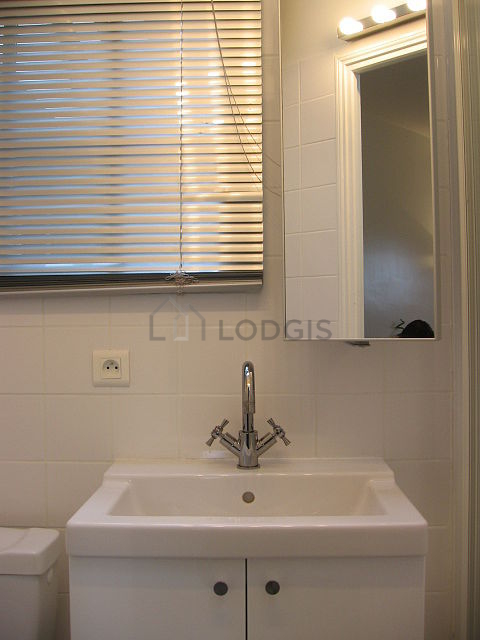 Beautiful and bright bathroom with tile floor