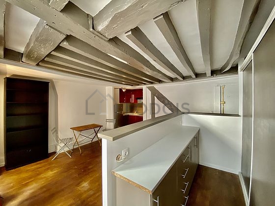 Beautiful, quiet sitting room of an apartment in Paris