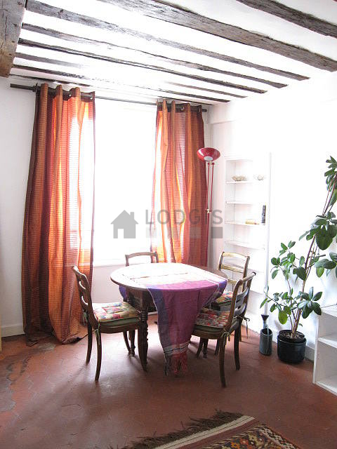 Appartamento Parigi 4° - 