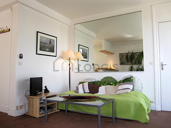 Séjour équipé de 2 lit(s) de 90cm, air conditionné, télé