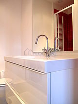 Rental studio Paris 11° (Impasse Des Trois Soeurs) 26 m² Bastille