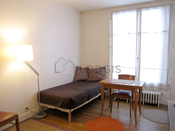 Séjour très calme équipé de 1 lit(s) de 90cm, 1 canapé(s) lit(s) de 140cm, télé, chaine hifi