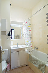 Apartment Paris 9° - Bathroom