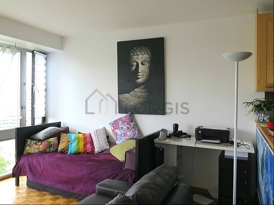 Quiet living room furnished with 1 sofabed(s) of 140cm, tv, hi-fi stereo, 5 chair(s)