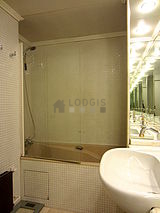 Apartment Paris 8° - Bathroom