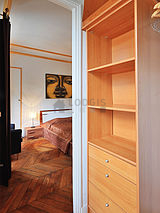 Apartment Paris 8° - Dressing room