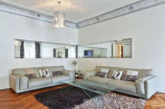 Champs-Elysées Paris 8° 3 bedroom Apartment