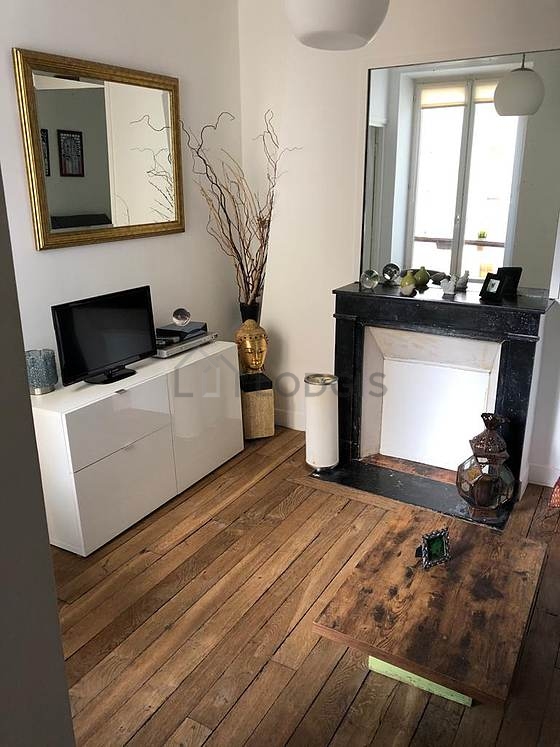 Beau séjour très calme et lumineux d'un appartement à Paris