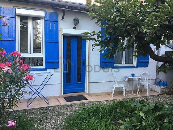 Puteaux (92800) | Monthly furnished rental: studio, 24 m²