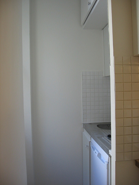 Beautiful kitchen of 1m² with wooden floor