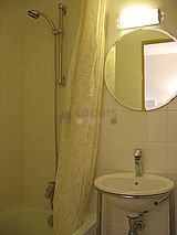 Apartment Paris 5° - Bathroom