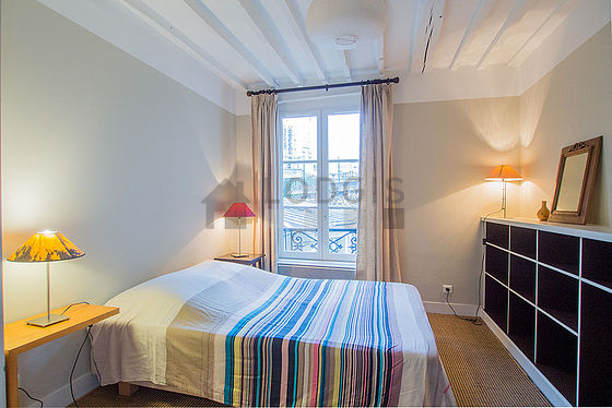 Bedroom with coco floor
