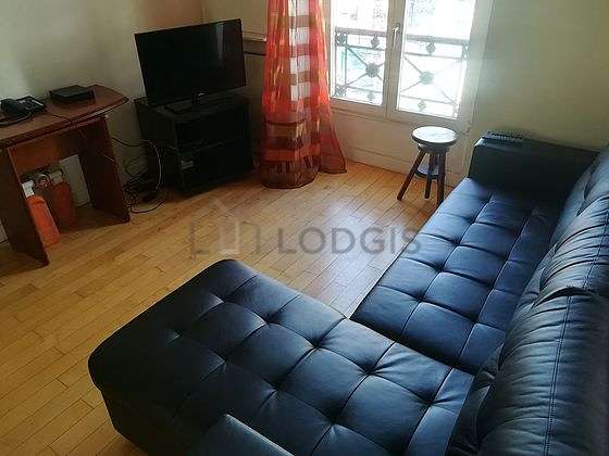 Large living room of 25m²