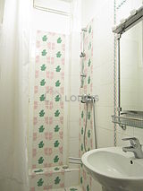 Apartment Paris 18° - Bathroom
