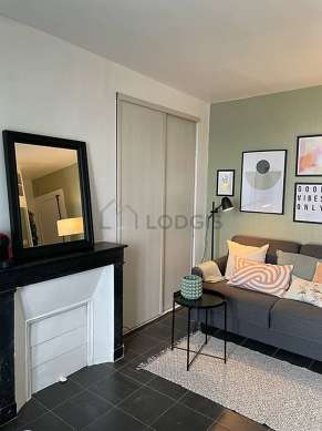 Living room with tilefloor
