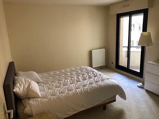 Bedroom with the carpeting floor