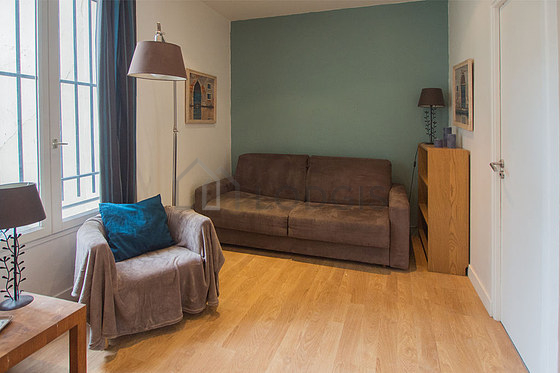 Magnifique séjour très calme et lumineux d'un appartement à Paris