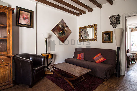 Very quiet living room furnished with 1 sofabed(s) of 130cm, tv, dvd player, 3 armchair(s)