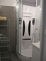 Apartment Paris 20° - Bathroom