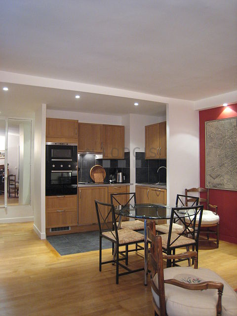 Beautiful kitchen of 5m² with tile floor