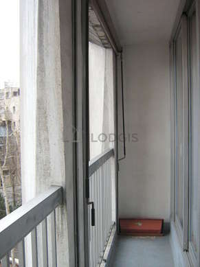Balcony with concretefloor