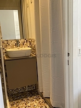 Apartment Paris 5° - Bathroom