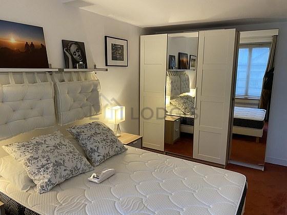 Bedroom of 9m² with the carpeting floor