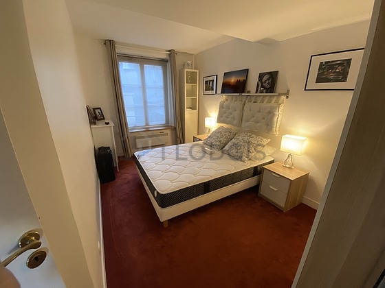 Bedroom facing the courtyard