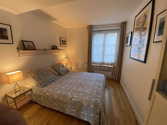 Chambre donnant sur cour