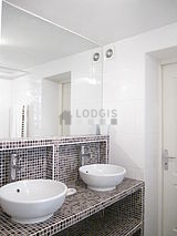 Apartment Paris 10° - Bathroom